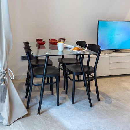 Acogedor Apartamento En Pleno Centro De Malaga By Sharingco Apartment Exterior photo