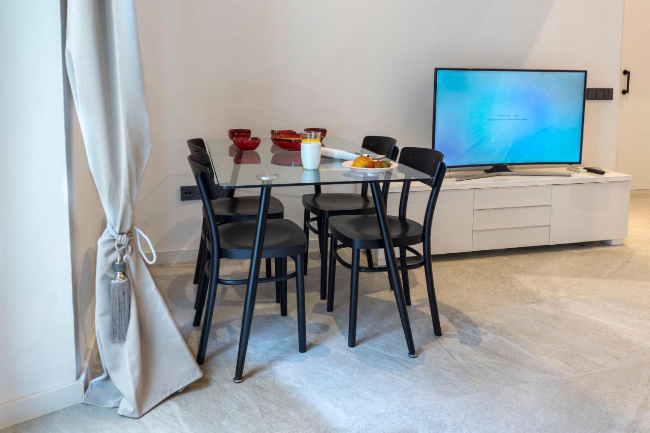 Acogedor Apartamento En Pleno Centro De Malaga By Sharingco Apartment Exterior photo