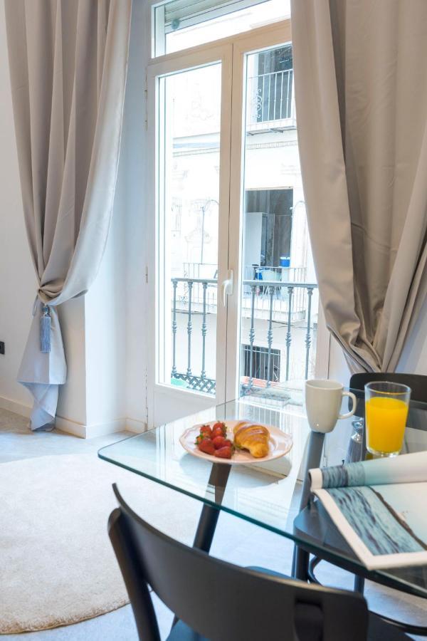 Acogedor Apartamento En Pleno Centro De Malaga By Sharingco Apartment Exterior photo