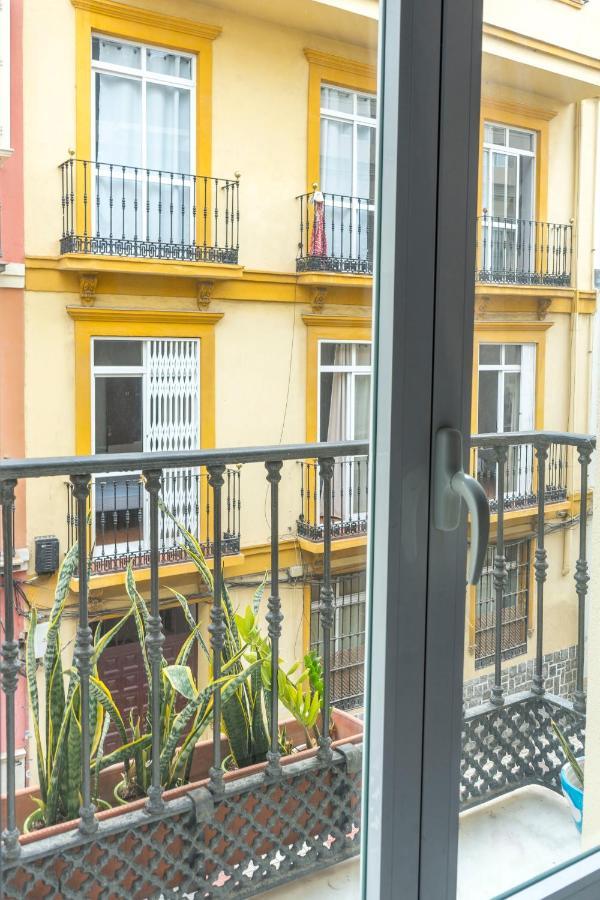 Acogedor Apartamento En Pleno Centro De Malaga By Sharingco Apartment Exterior photo