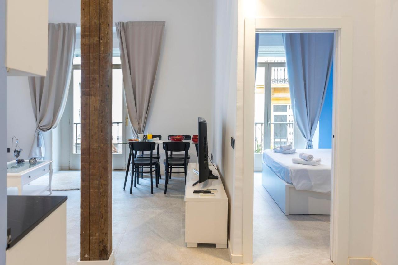 Acogedor Apartamento En Pleno Centro De Malaga By Sharingco Apartment Exterior photo