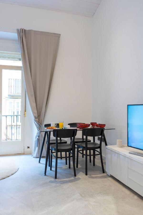 Acogedor Apartamento En Pleno Centro De Malaga By Sharingco Apartment Exterior photo