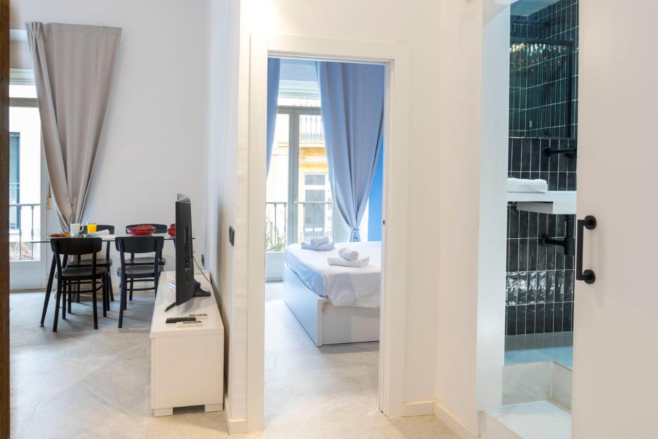 Acogedor Apartamento En Pleno Centro De Malaga By Sharingco Apartment Exterior photo